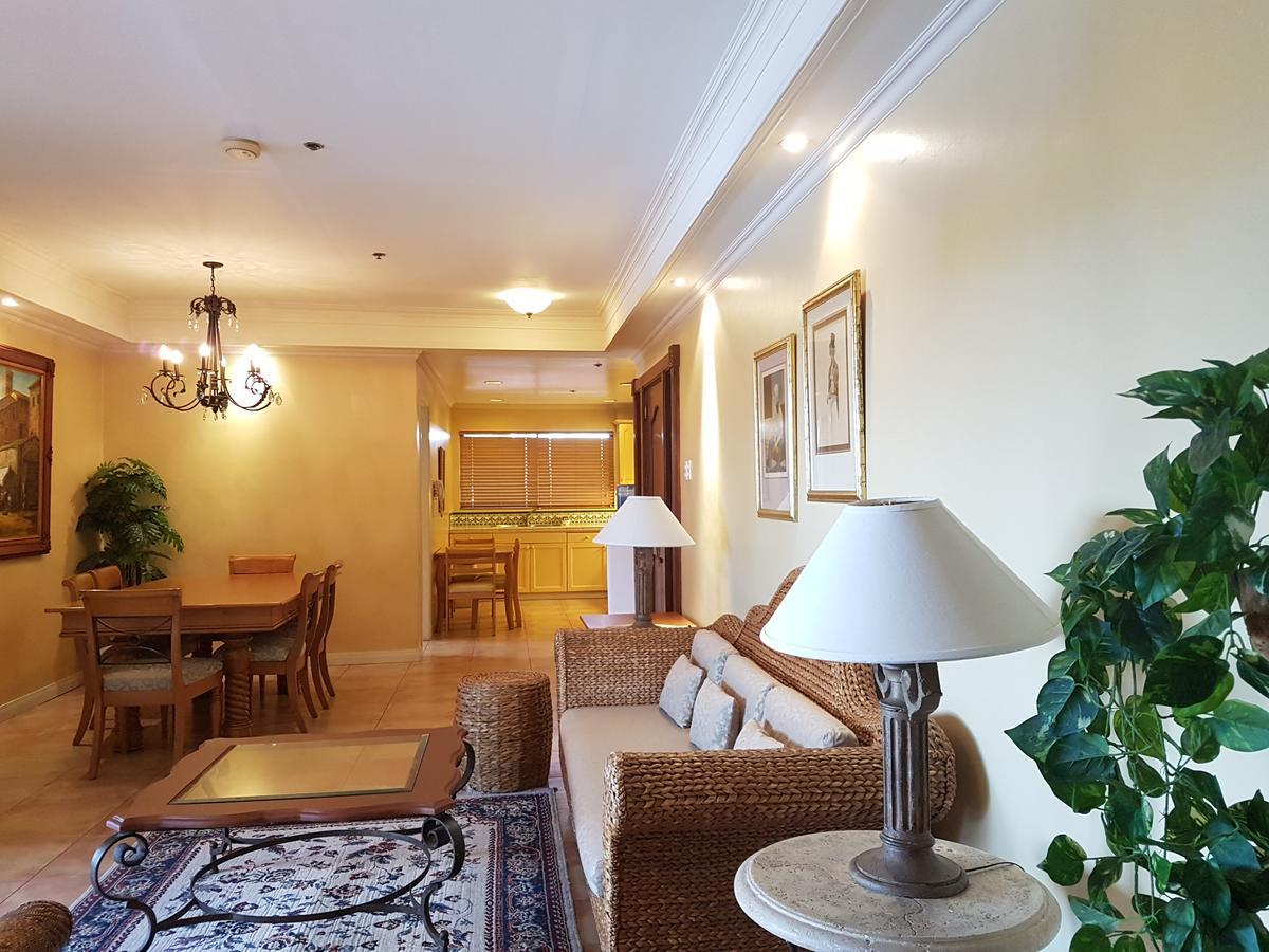 Sophia Suites Residence Hotel Cebu Exteriör bild